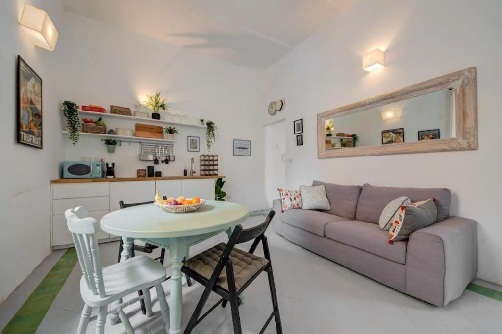 Traditional Maltese Town House In Floriana المظهر الخارجي الصورة